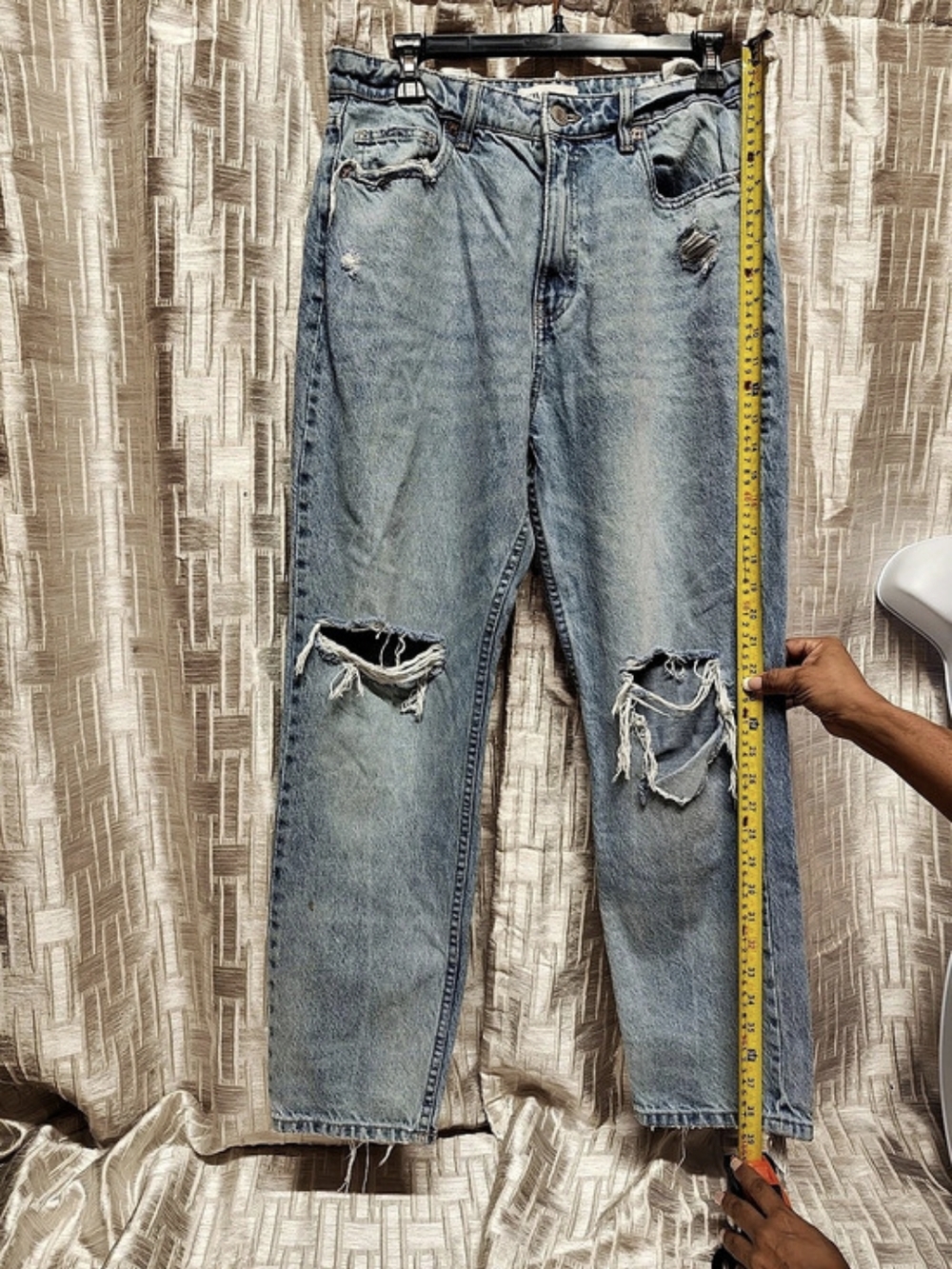 Zara Distressed Boyfriend Jeans in Blue